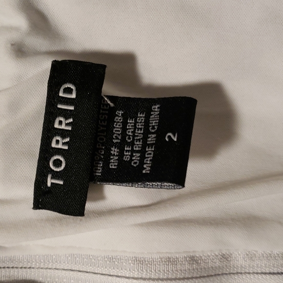 Torrid floral print top - Picture 3 of 3